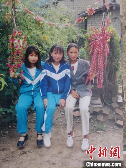 残障女孩|云南保山：民警接力帮扶残障女孩20年