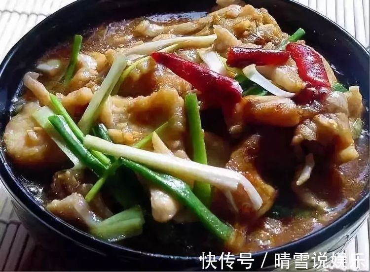 妈妈手把手的教我做饭,这几道饭菜,你们感觉怎么样很配