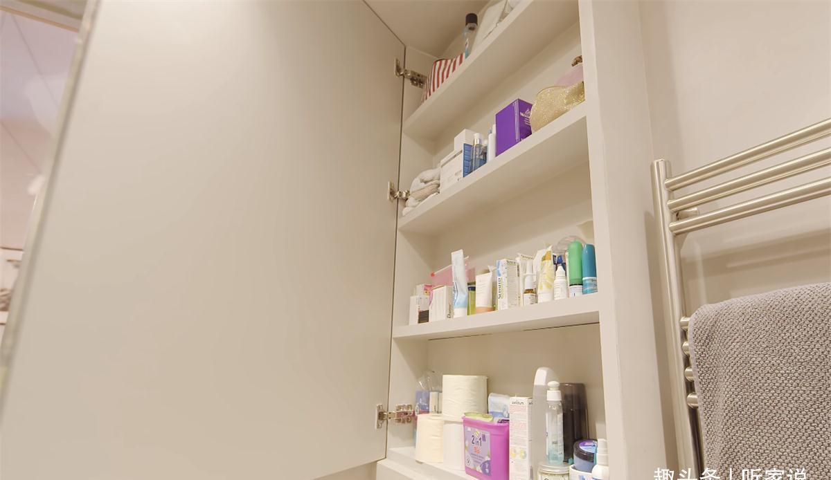 小家|他翻新29㎡蜗居:拆掉隔断做全开放空间,利用3米4层高做夹层卧室