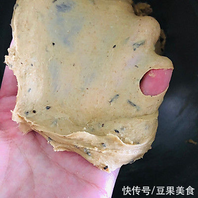 最好吃的红茶坚果吐司做法,学会了刷爆朋友圈