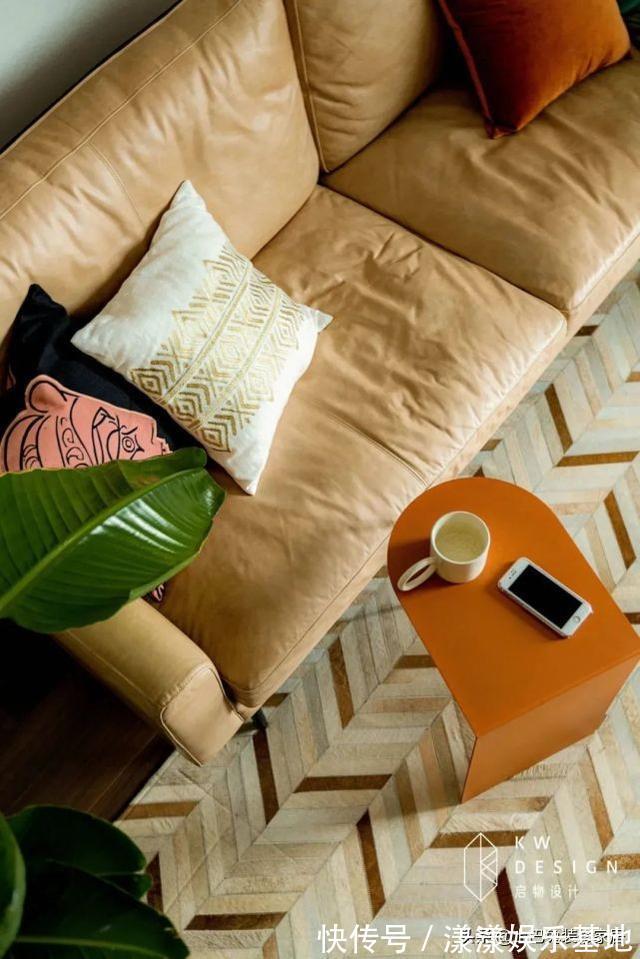 爱马仕|客厅没有茶几,空间却瞬间高级?看看她74㎡的家是怎么做的