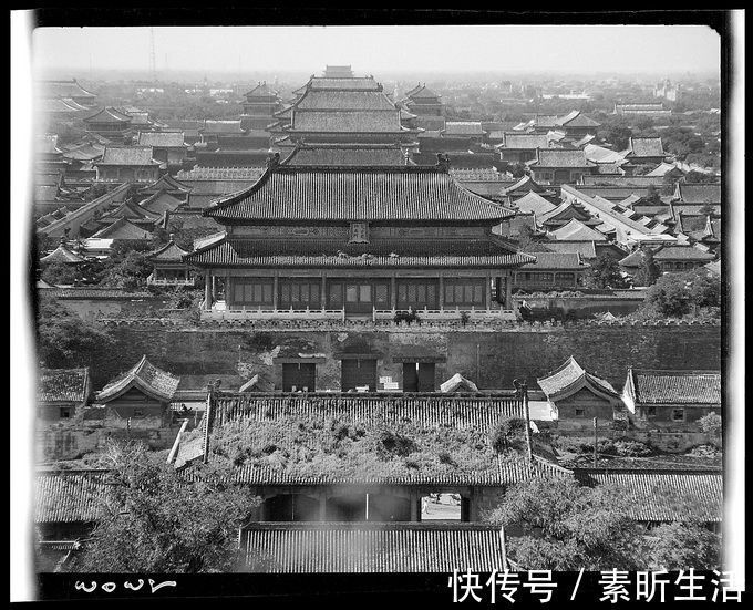 景山|在皇城与紫禁城之间，它的存在鲜为人知，《故宫史话》中曾这么记载