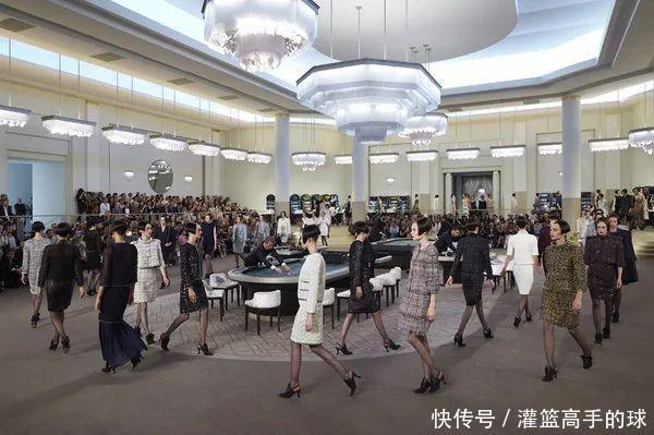 秀场|在华丽的时装背后,那些极具创意的秀场场景设计(上)