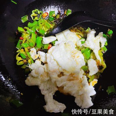 鲜贝露|超级下饭《老干妈豆豉烧蛋白》