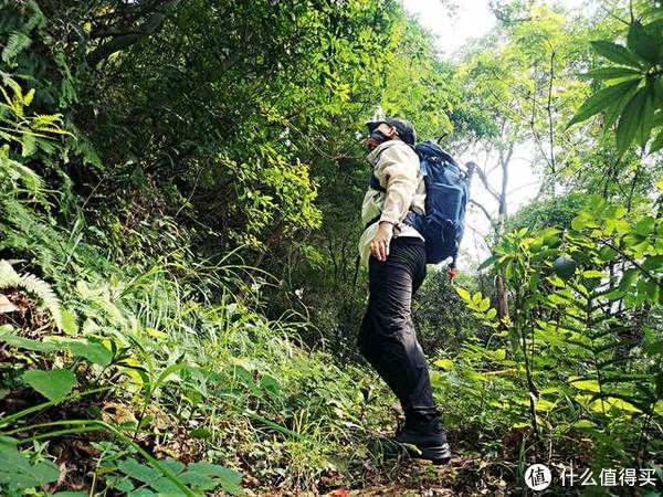 牛皮|纵享探索乐趣：OUNCE遨游仕T1B登山鞋体验