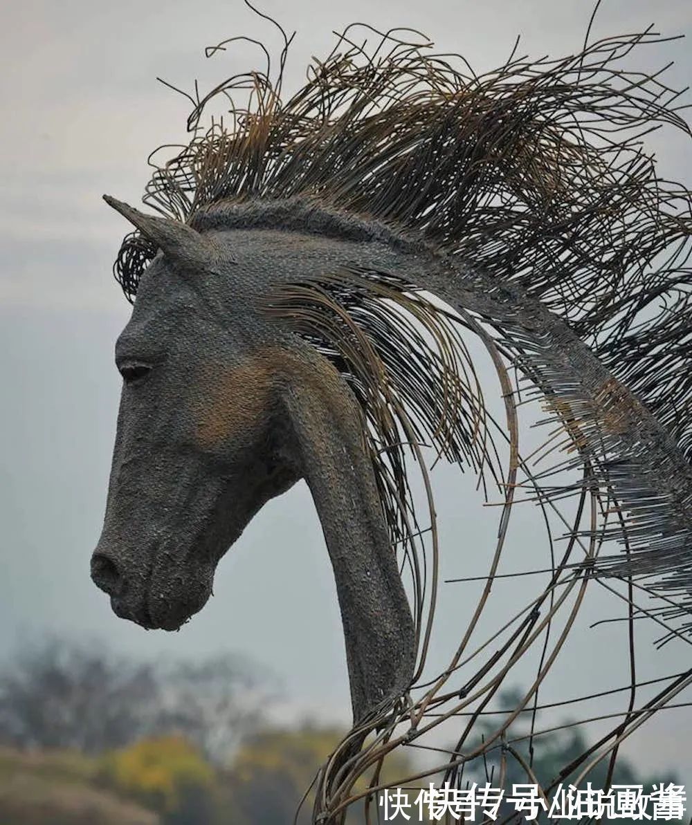 雕塑家#他用钢丝“画”出立体的人物肖像,看完作品后,让人赞叹不已