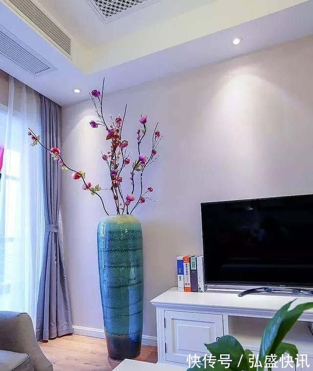 伴娘|老婆装修的婚房,非常漂亮,一个客厅都惊艳了所有伴娘!