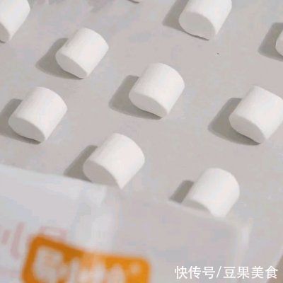 有了这些棉花糖坚果脆，实力下酒