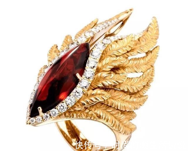 切割 将童话故事的场景用首饰来诠释,如此有温度的珠宝,充满异域神话!