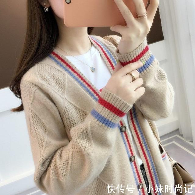 早晚|深秋后早晚凉,穿这样的“短开衫”,吸睛减龄,显瘦年轻时髦范儿