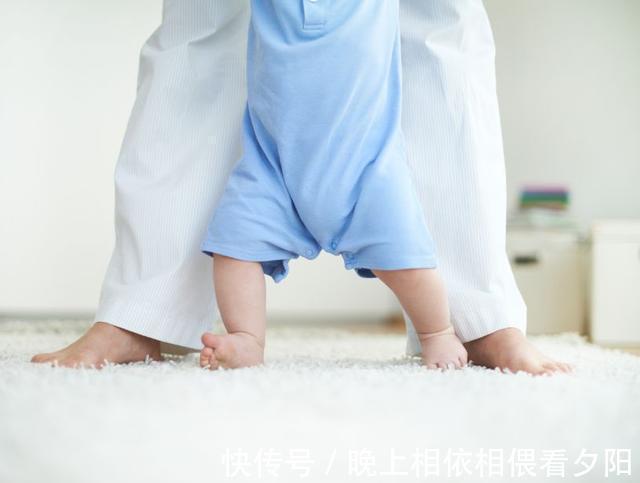 宝宝|孩子3岁前经常做这个动作,大脑发育又快又好,父母别再阻止了