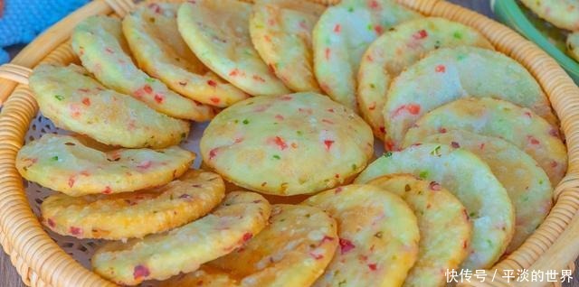 面食这做法火了,不用酵母不用泡打粉,开水一烫个个鼓大泡,真香