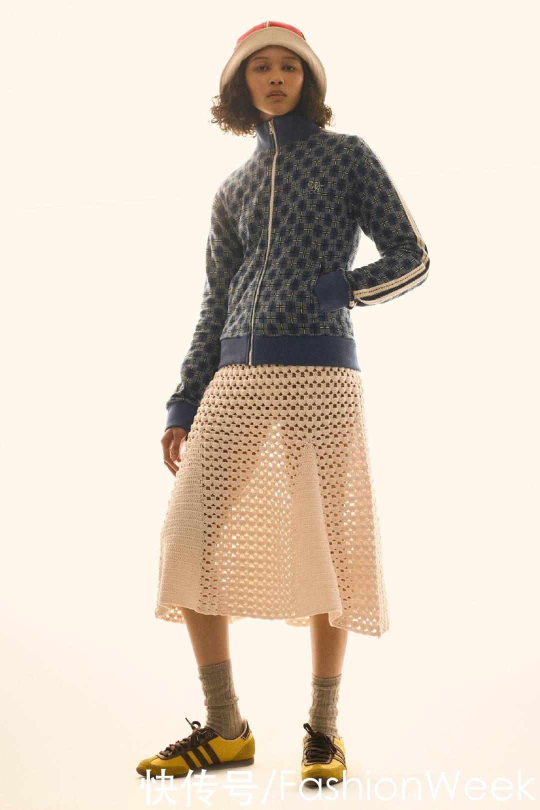 职业装只能黑白配？这些轻熟风搭配，让你闪耀职场穿搭潮流