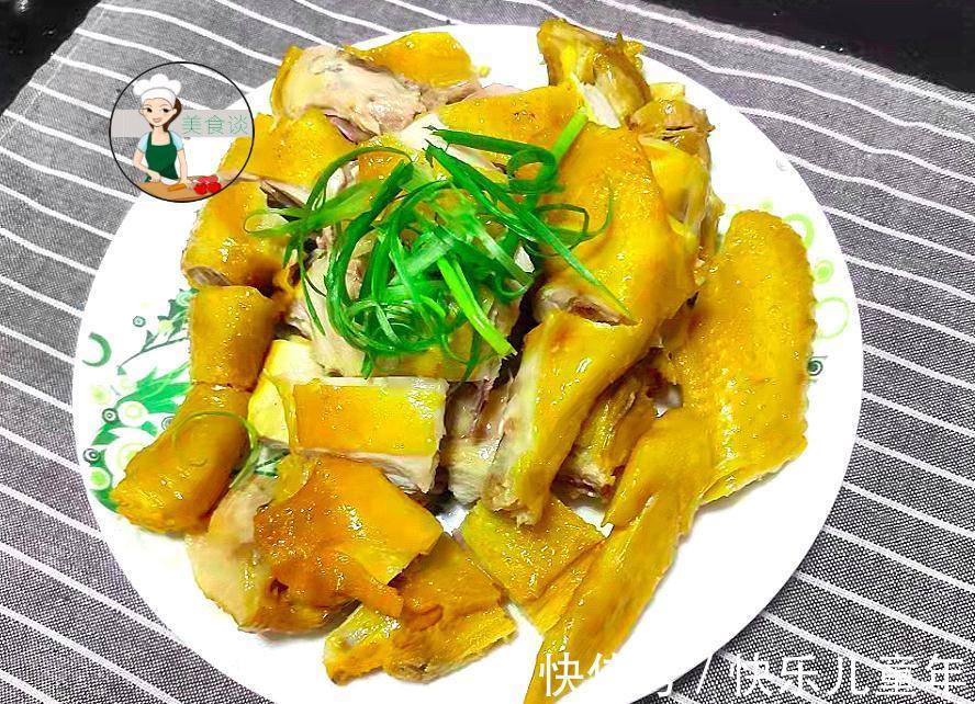 咸香鸡家常做法，简单易上手，皮脆肉滑，营养美味，秋天吃特养人