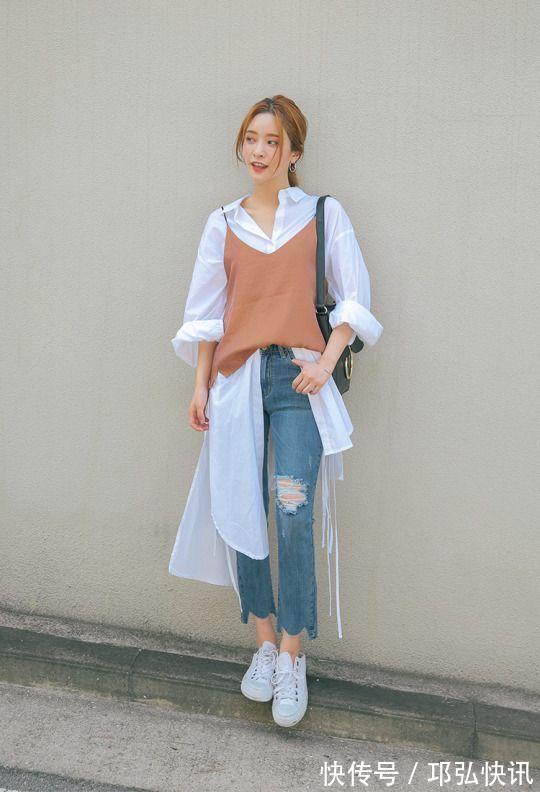 短版 牛仔单品可以穿搭出任何风格，真不愧是时尚界的王者！