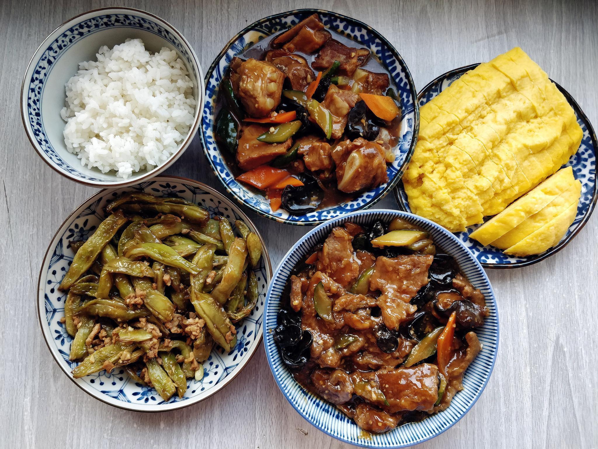 九道家常菜,有荤有素有海鲜,一家三口的晚餐