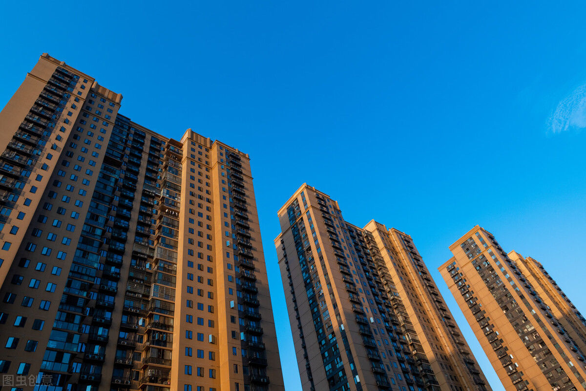 房价|老房子加装电梯，高层住户表示很后悔：花钱给自己找麻烦