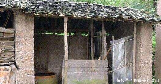 经典|唐伯虎究竟有多潦倒 为了生计, 给厕所写对联, 如今被奉为经典!