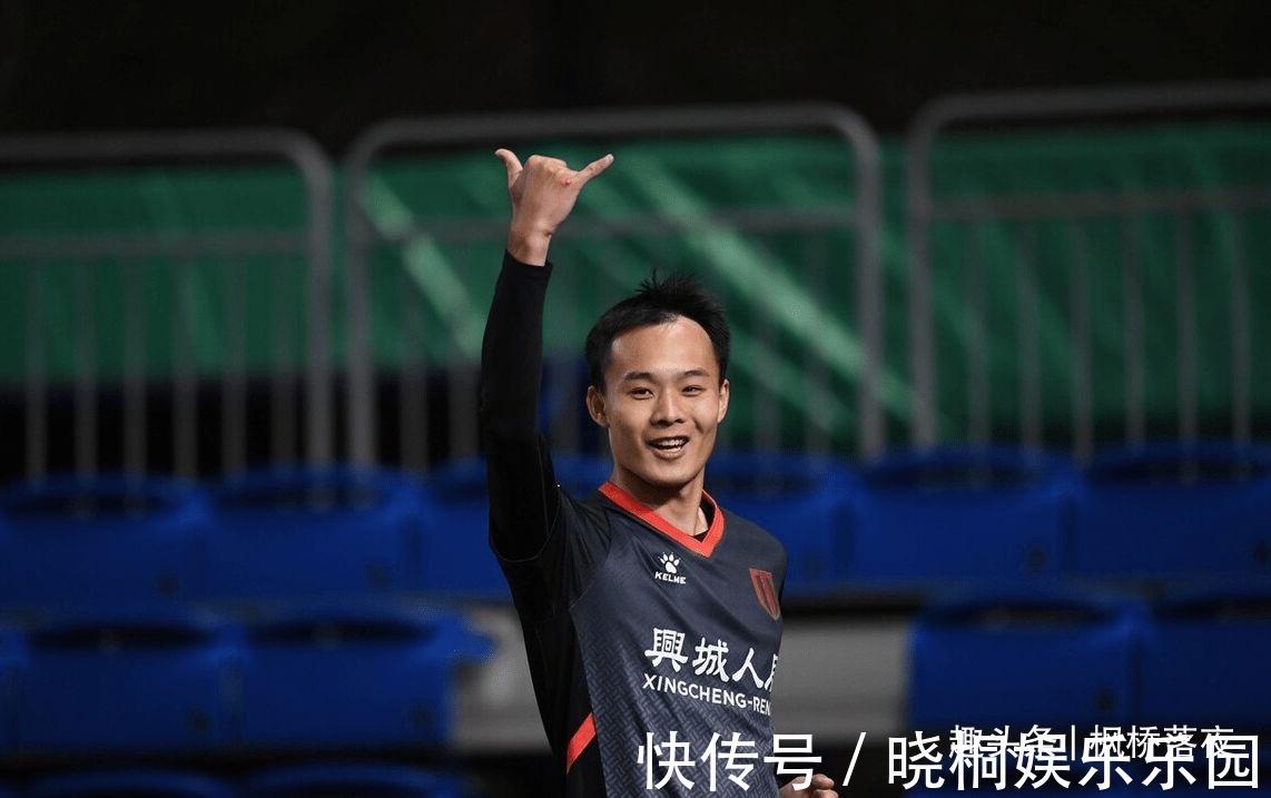 刘若钒|上场30分钟搞定比赛!武磊22岁师弟1球1造红,助球队5球大胜!