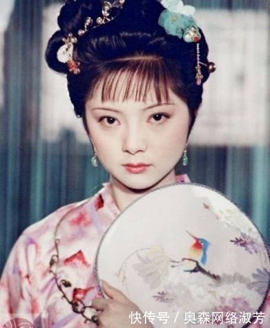 黛玉&红楼梦中,有一人将贾宝玉和袭人的秘密泄露给黛玉,最后不得善终