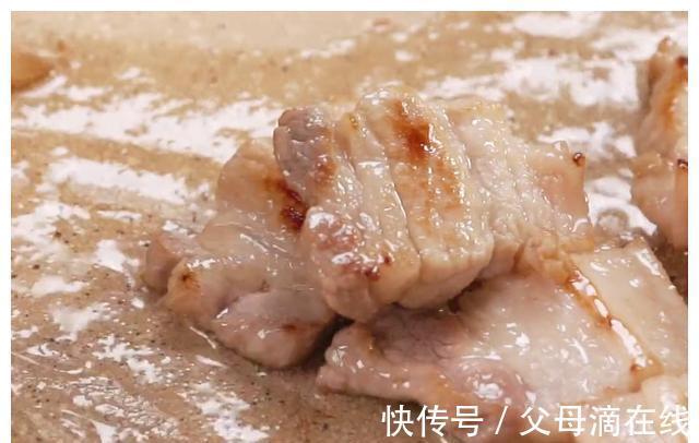 鲈鱼焖萝卜|居家分享鲈鱼焖萝卜的简单做法，鲜嫩营养又美味，孩子特喜欢