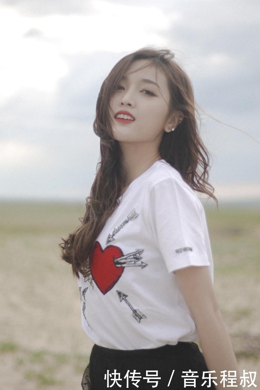 黄教主|吴宣仪凉了继衣品被说“土气”后,又曝娱乐圈的女孩不被善待