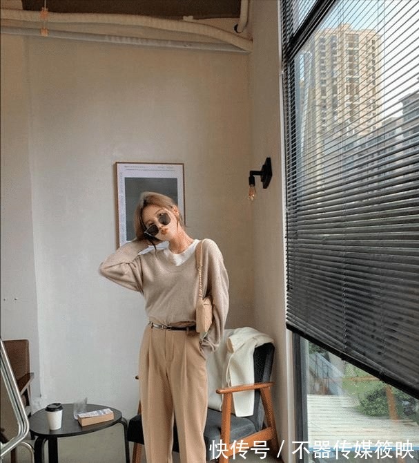 西装裤|别再穿阔腿裤了,今夏流行的是这“3条”裤子,时髦百搭又显瘦