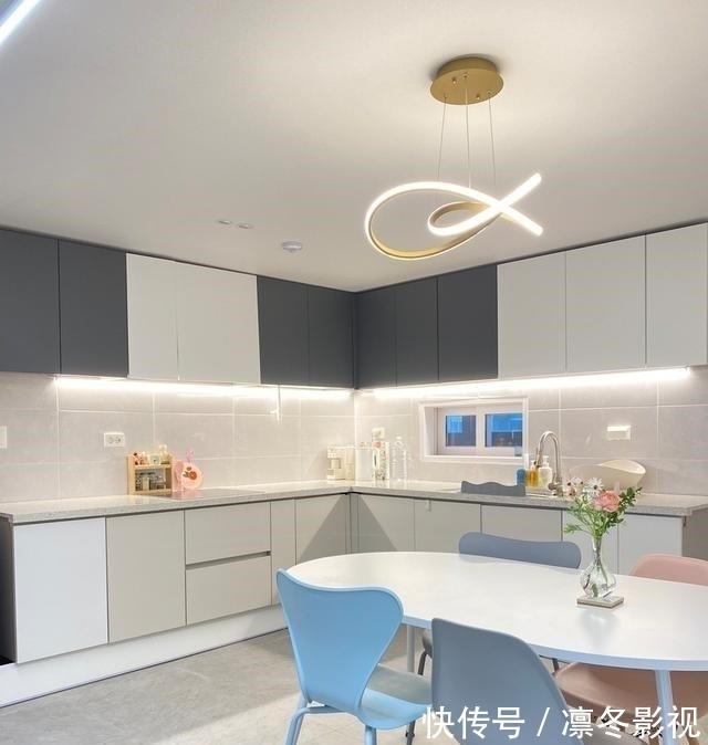 重装|住了三年的精装房重装,通铺地砖只刷大白、家具全扔93㎡干净利落