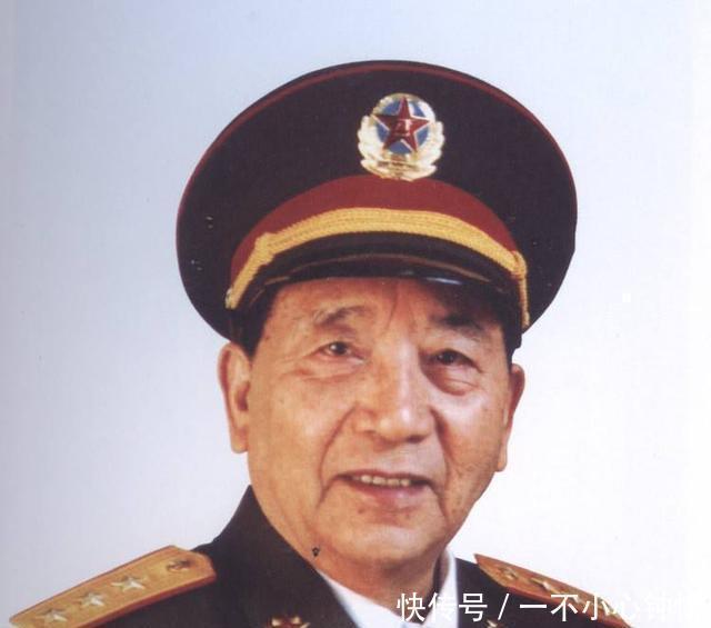 将领|他是开国将领,曾经担任国庆阅兵总指挥,两个儿子都是中将