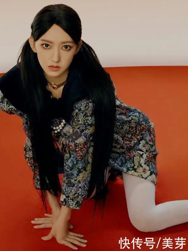 蝴蝶结|2021流行“甜辣扎发”！谁梳谁好看