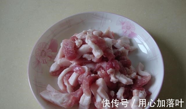 秋天胃口不好,别再点外卖了!给家人做这菜,解馋开胃,别错过了!