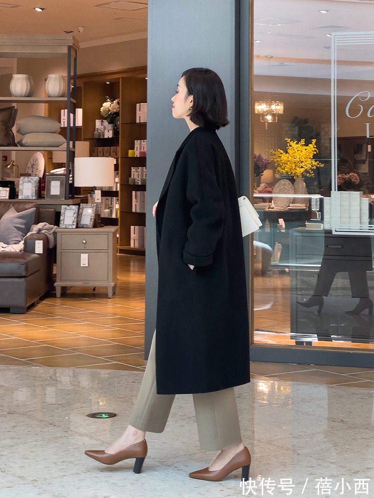 时尚|穿搭干货!真正优雅的女人都会穿“大衣”,入冬这么搭时尚又好看