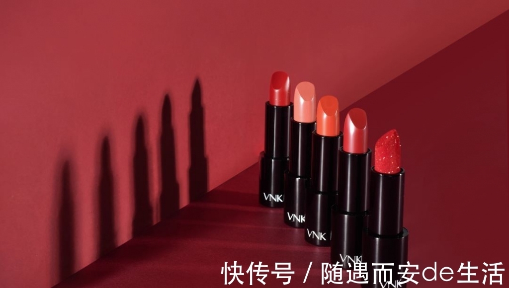 美妆博主 “国货之光”成幌子？这些口红坑你入错了吧！