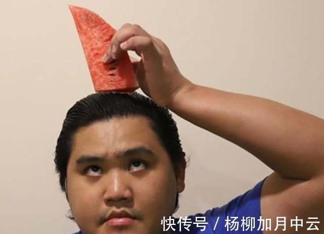 小哥|小哥低成本COS龙珠角色,超红悟空表情到位,沙鲁的造型引人注目