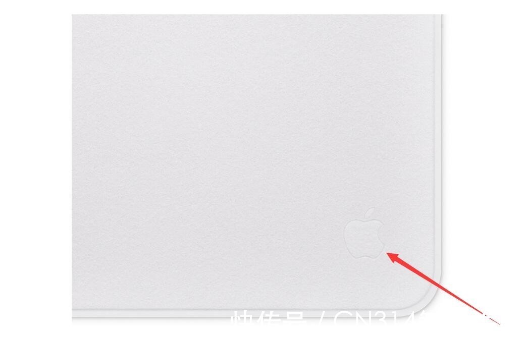 mMacBook Pro发布会上，真的发了个“布”