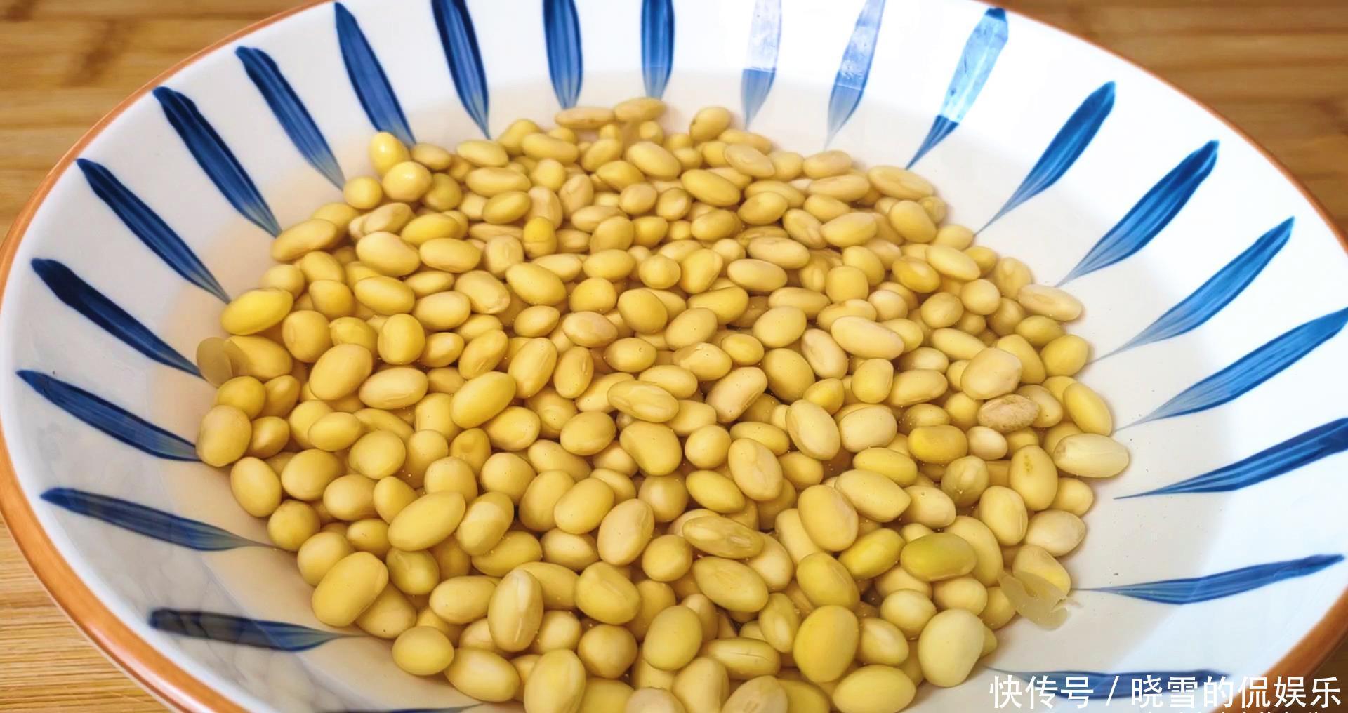 外面卖5块1碗的豆腐脑，教你在家做，一把黄豆做一锅，简单又美味