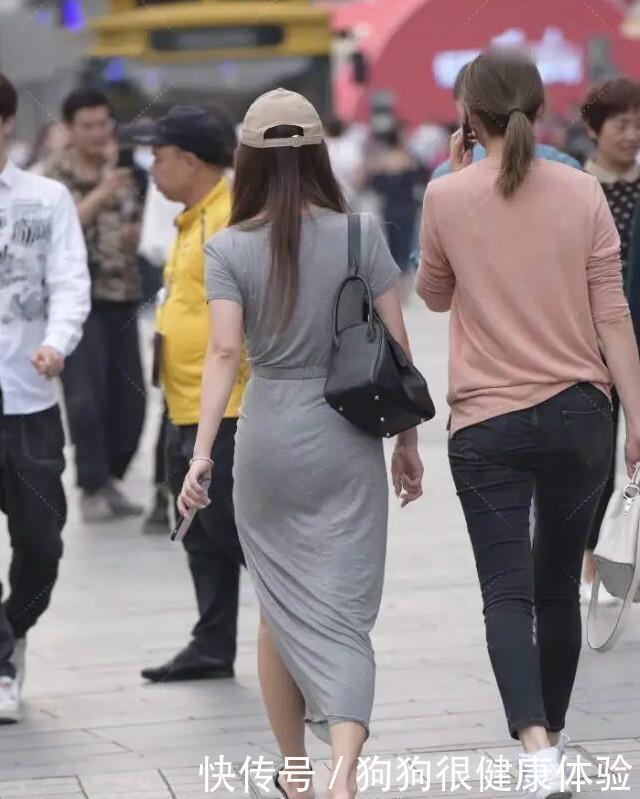 简洁的吊带裙,高雅大气的风格,展现简单优雅的造型