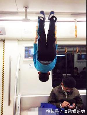 行为|5岁女孩坐公交车,一连串“恶心”行为让乘客反感:被妈妈带坏了