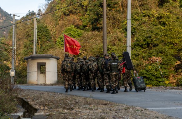 这场演出,只有两名观众