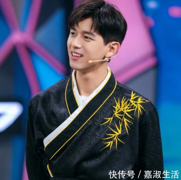 李現再上綜藝!與陳立農、黃明昊同臺,看清女嘉賓:全是老熟人