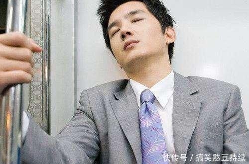 中年|“养肝高手”找到了，不是胡萝卜，每天泡水喝两杯，给肝脏洗洗澡