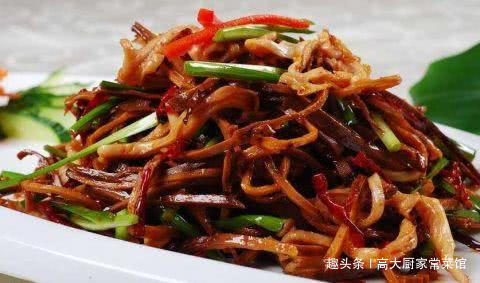 几道家常菜，爽口不油腻，做法也简单，好吃下饭，两碗米饭没问题