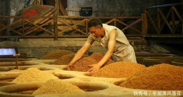 四大|蒸米饭也有技巧，教你四大秘诀，颗颗饱满，五谷清晰，软糯可口