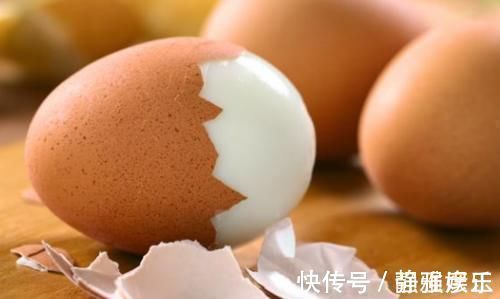 绿叶蔬菜|2种食物,是糖尿病人的“降糖”早餐,每天坚持吃,降糖很简单!