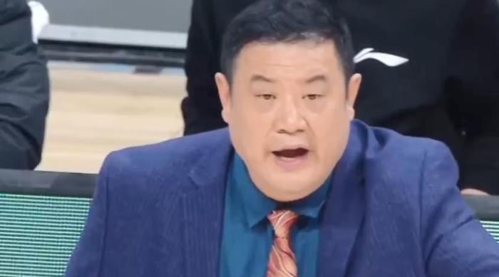 焦海龙|神射手复出,山东男篮冲击前6,徐长锁抓住救命稻草,三外援出战