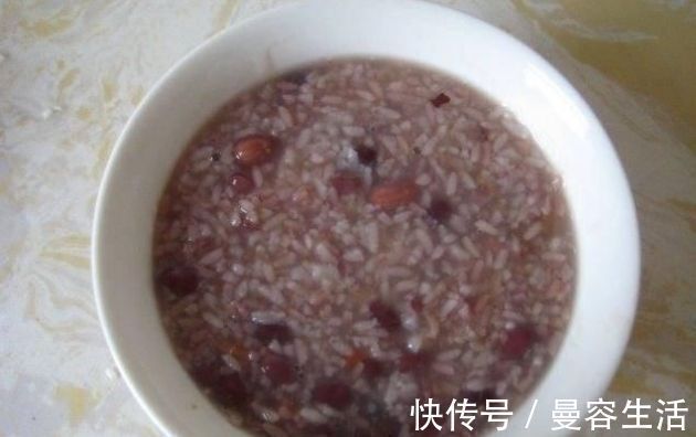 莲藕|女人宁可不吃阿胶，也不能错过“它”，一周吃一次，比美容院强