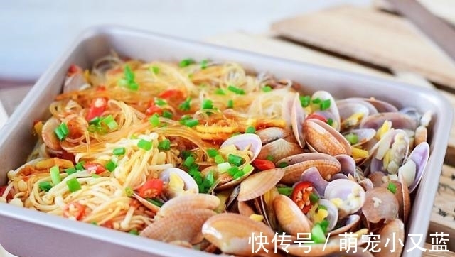 清洗花甲,有人滴油,有人加醋,大厨:都不对,这样做花甲狂吐沙