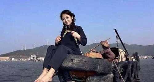 何仕文|她为老外生4个儿子,却被他抛弃,儿子成富豪后表示:只做中国人