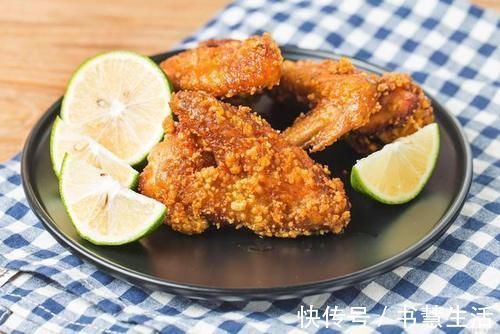睡眠|失眠是“吃”出来的？远离4食，常饮1茶，睡眠或许会慢慢变好