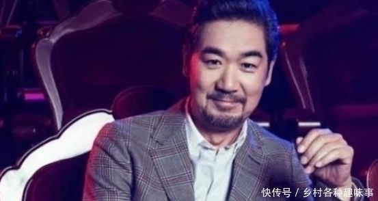 张立国|主持现场失误!女主持上节目少穿一件衣服,张国立硬是不敢回头